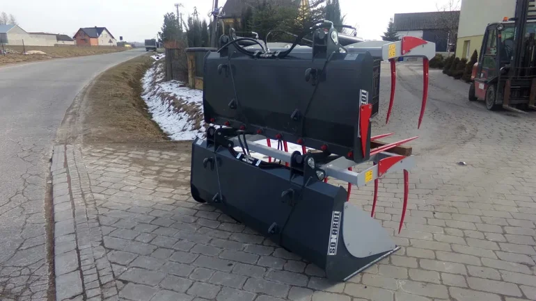 Osprzęt do ładowaczy czołowych i ładowarek ! Chwytak krokodyl łycha