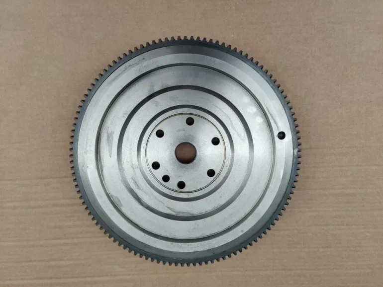 Koło zamachowe MF 390, 4245, Ursus6824, 11024, Perkins 411D043 312H031