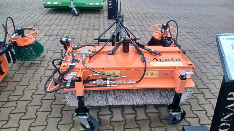 Pronar ZM1250 ZAMIATARKA ZAWIESZANA