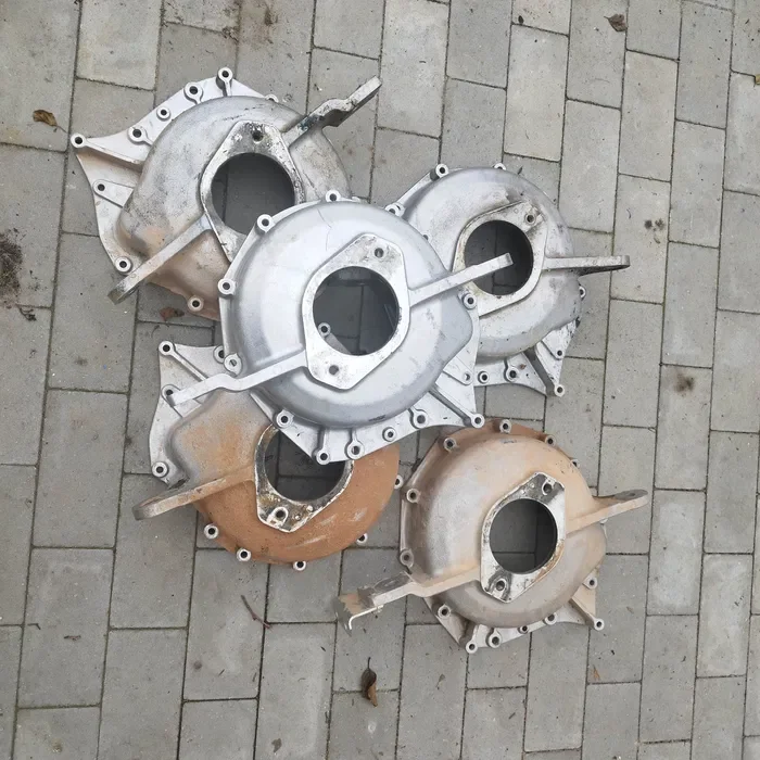 Obudowa sprzegla pompy jcb 402/G2884