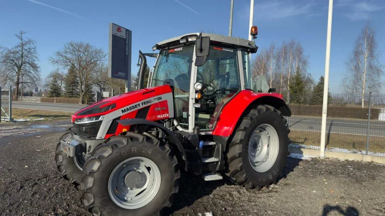 Ciągnik Massey Ferguson 5S.115 Dyna-4 Essential WYPRZEDAŻ 2024