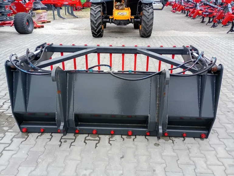 Chwytak KROKODYL 2,2 METAL - TECHNIK do ładowarki JCB, fabrycznie nowy