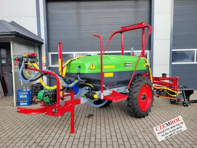 Opryskiwacz 1200l 15m na kołach t.600.97.18.18