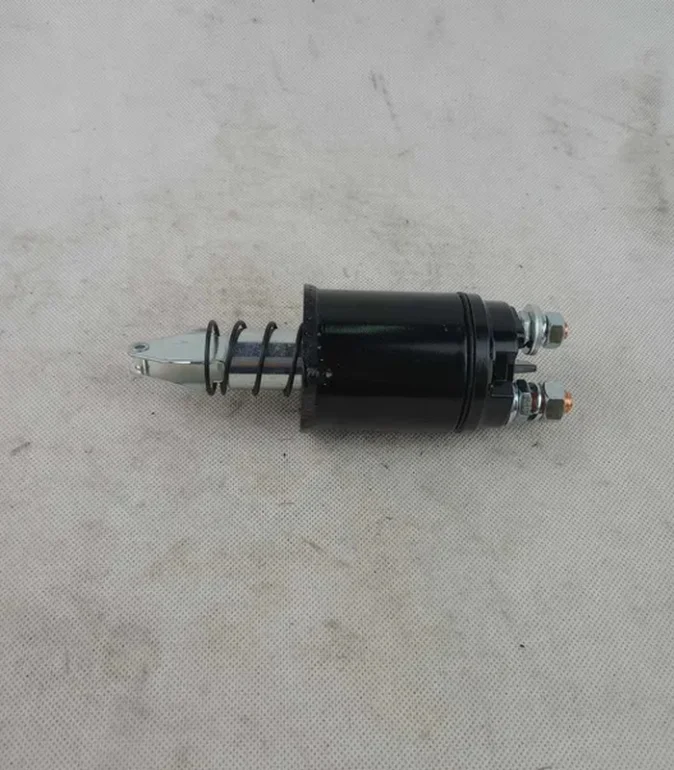 Włącznik-cewka Elektromagnetyczny 932.301 Zetor 52.11-77.45