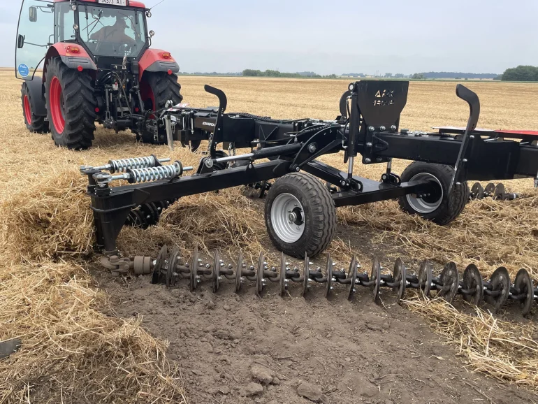 System uprawy gleby „LEVEL”, ARK Group (Ukraine)