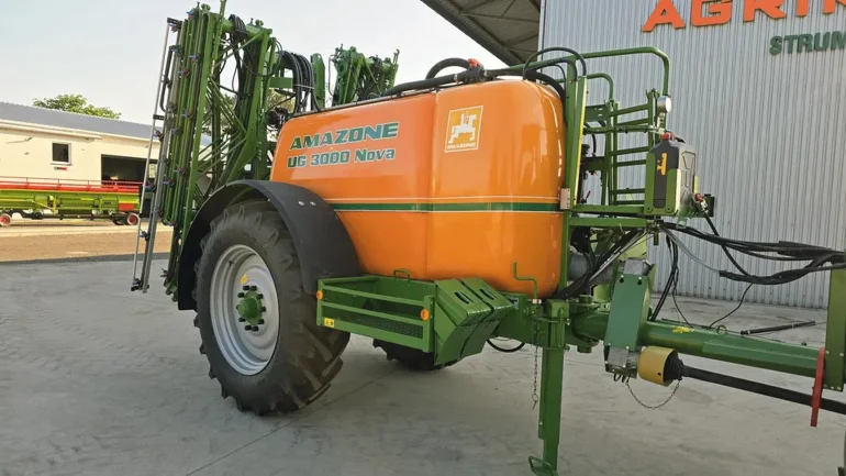 Opryskiwacz Amazone UG 3000 Nova 21/15m