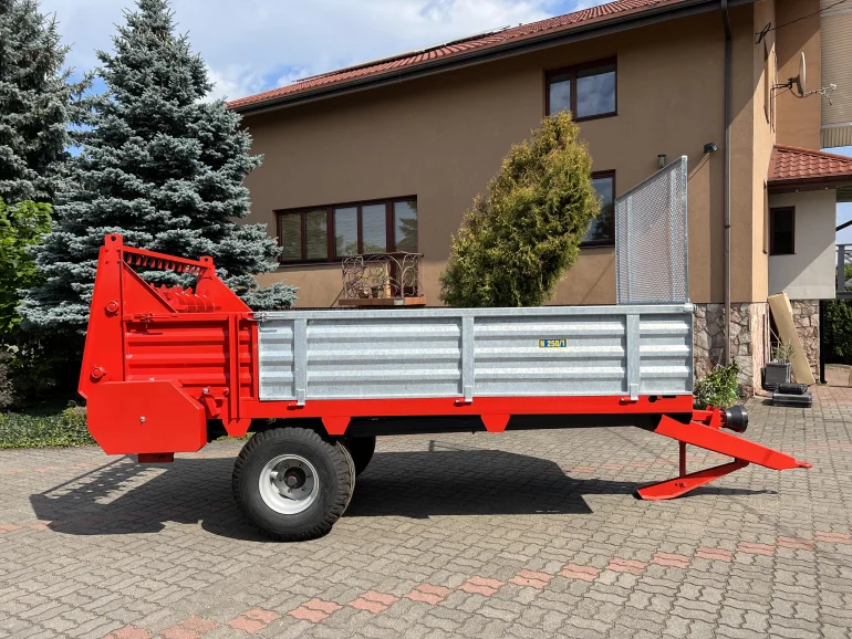 Rozrzutnik obornika 3,5 tony