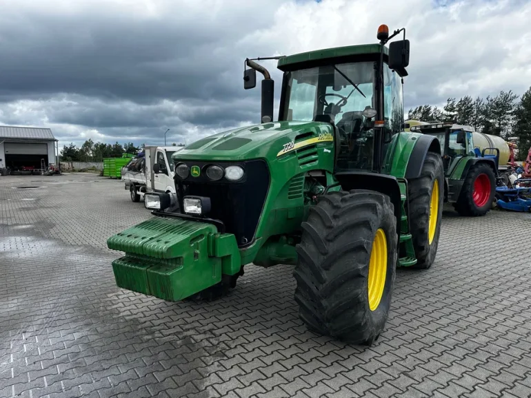 Ciągnik JOHN DEERE 7720 Power Quad 40 km/h