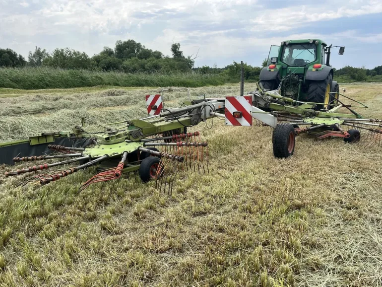 Zgrabiarka Claas LINER 1550 twin profiline