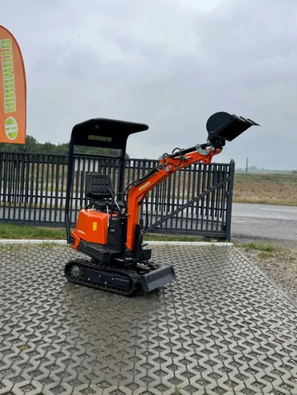 Mini Koparka gąsienicowa samojezdna , ramie skrętne HINOMOTO HSW06