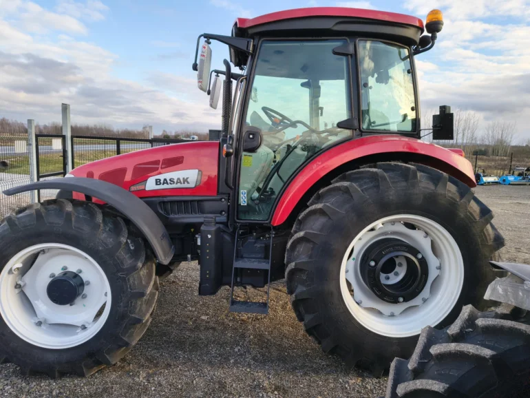Ciągnik rolniczy BASAK 2110 110KM