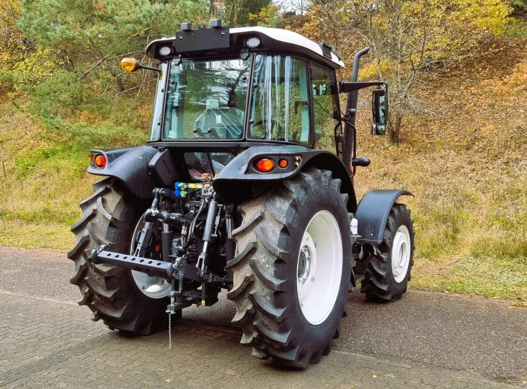 ArmaTrac 1104 Lux Ciągnika Rolniczy 110 KM BELARUS URSUS ZETOR SOLIS