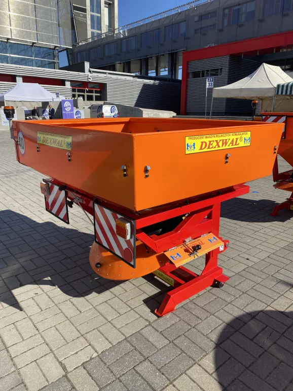 PK 1200 Piaskarka komunalna Posypywarka 850L/1200kg DOSTAWA