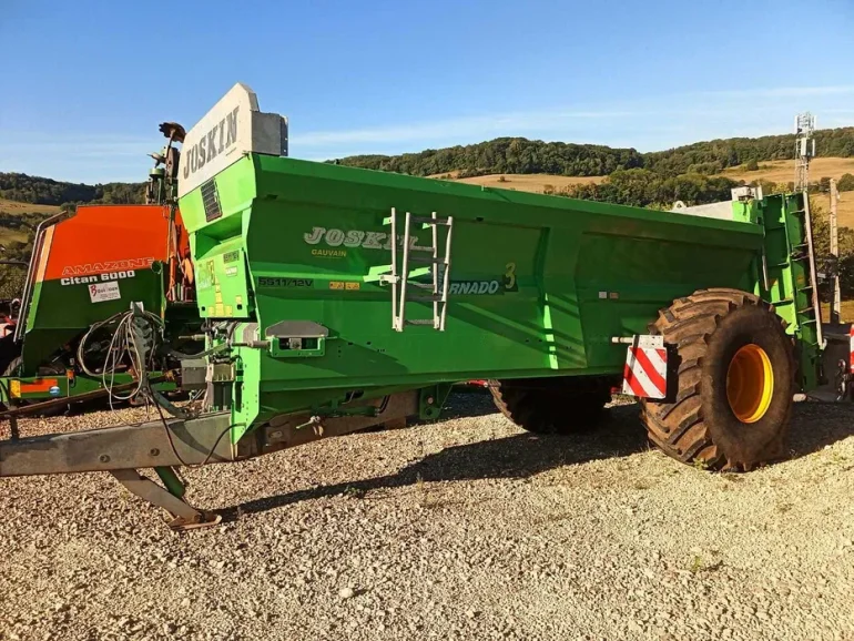Rozrzutnik obornika Joskin Tornado 3 5511/12V Stan bardzo dobry 12 Ton