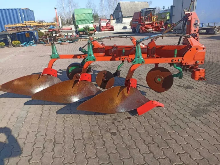 Plug 3 skibowy Kverneland Vario AB 85