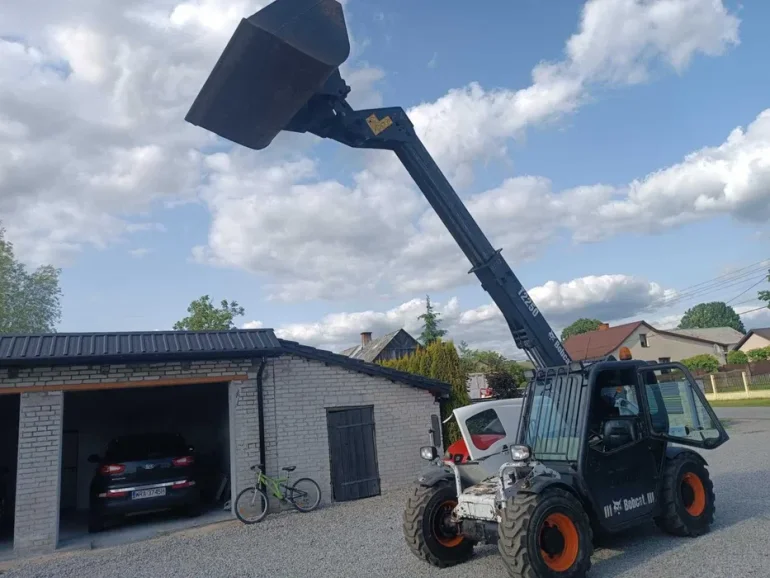 ŁADOWARKA teleskopowa BOBCAT T2250