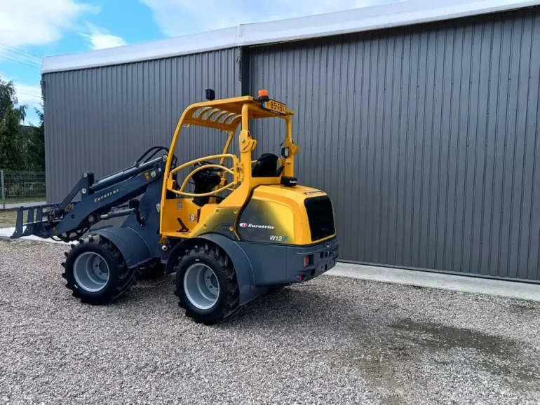 Ładowarka przegubowa EUROTRAC W12F - KUBOTA - 38 KM - 2023 -popokazowa