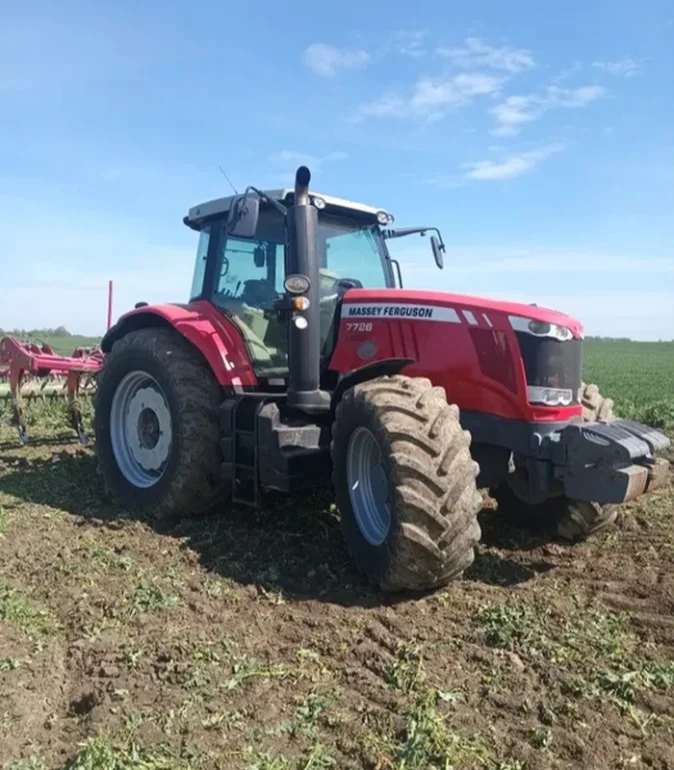 Massey Ferguson 7726 DNA 6