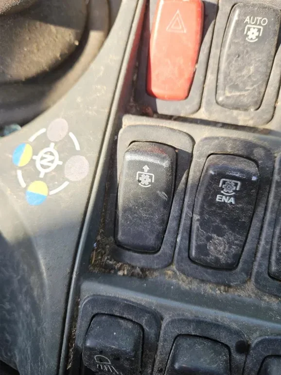Przedni tuz i wom zuidberg deutz fahr agrotron ttv