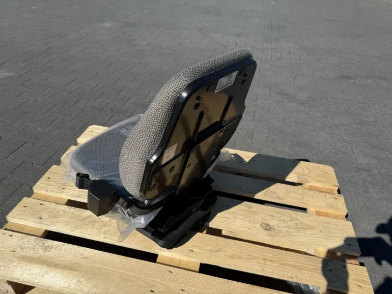 Siedzenie pneumatyczne oryginał CNH / COBO CASE QUANTUM fotel kierowcy