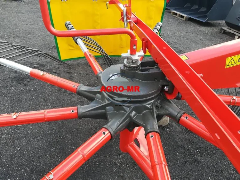 Zgrabiarka karuzelowa