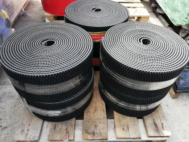 Pas prasy John Deere 178mm struktura rombu Kramp