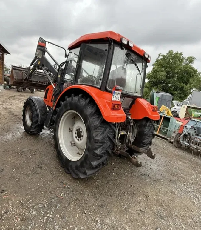 Ciągnik rolniczy farmer 8244 z turem łyzka widły