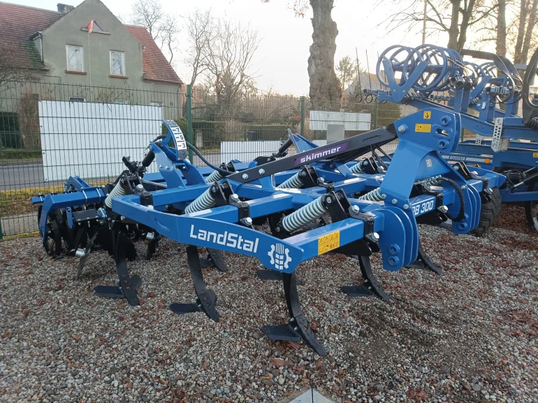Kultywator gruber Landstal Skimmer APB 300 wał daszkowy 600 trzybelkowy