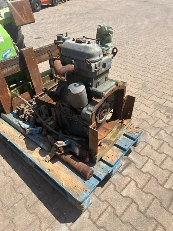 Silnik dwu cylindrowy rumunski UTB D-111.057
