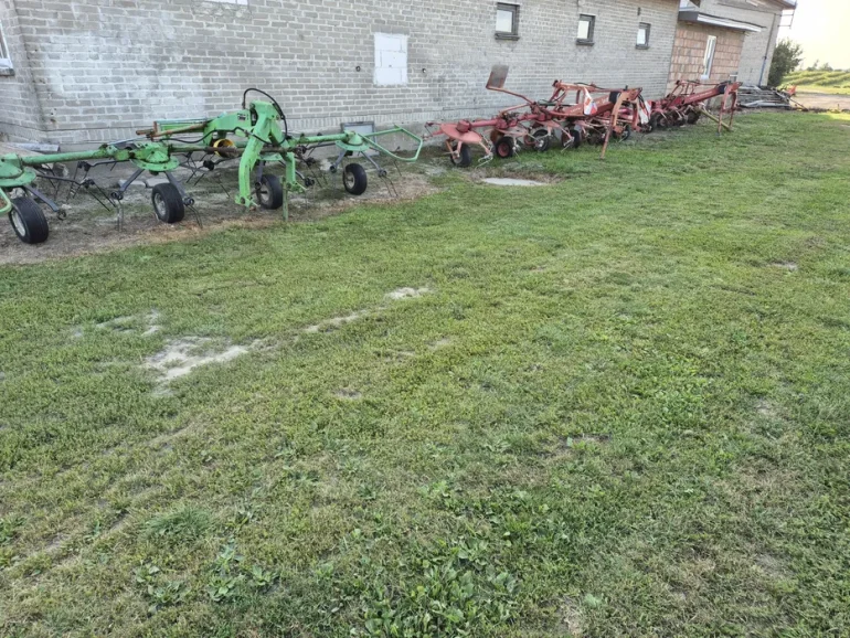Zgrabiarka Przewracarka Deutz fahr Lely Kuhn