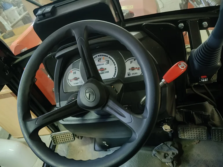 Kubota B2741 z całym osprzetem