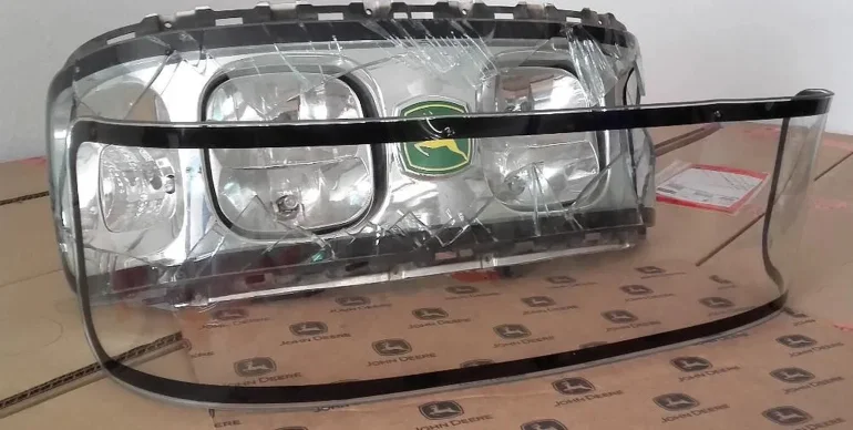 Szkło do Lampy JOHN DEERE 6230,6330, 6430, 6630,6830,6930,7430, 7530