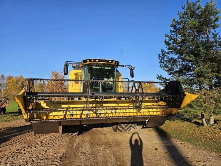 Kombajn zbożowe New holland TC5.70, 16r , 800mtg,17m