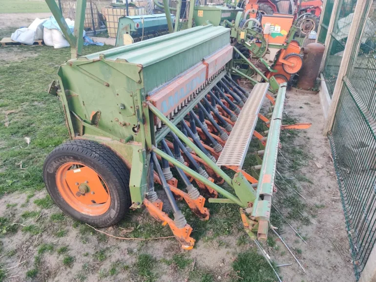Siewnik amazone d8-30 super