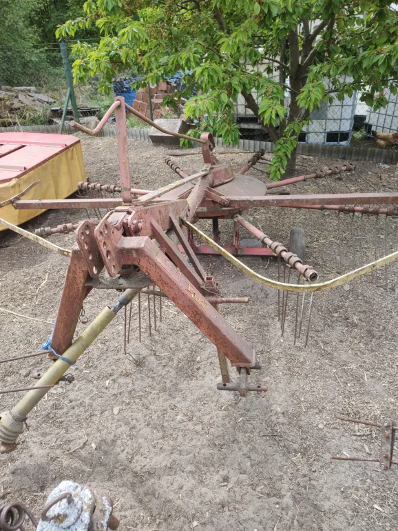Zgrabiarka FELLA