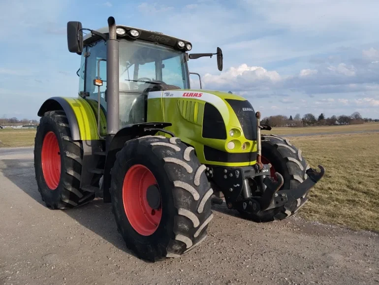 Claas Ares 697 atz