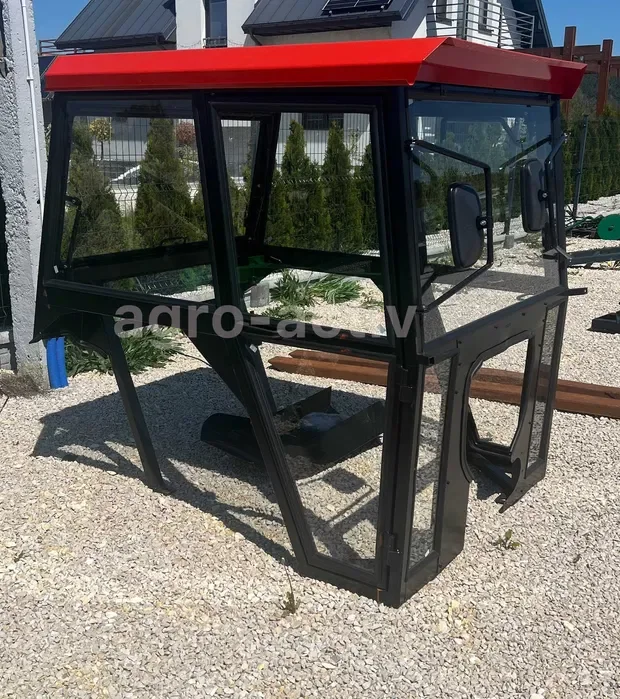 Kabina C-330C-360 bez błotników kraj