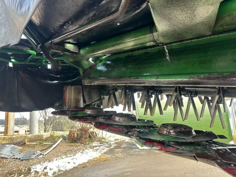 Kosiarka dyskowa Kuhn John Deere motyl