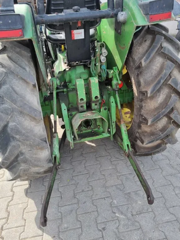 Ciągnik John Deere 1850 ładowacz czołowy Tur sadowniczy 1,5m sz. 56 KM