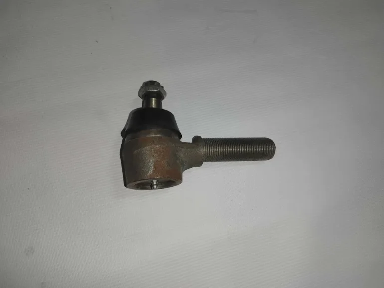 Przegub końcówka drążka prawy 674.53521 ZETOR 52.11-77.45