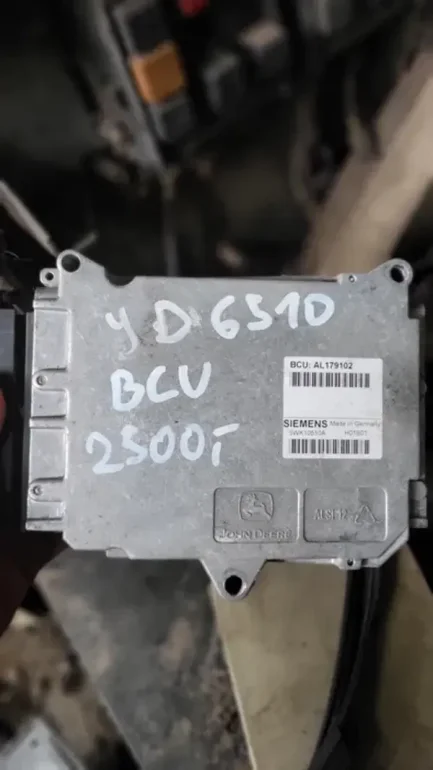 Podstawowy moduł sterujący AL179102 John deere