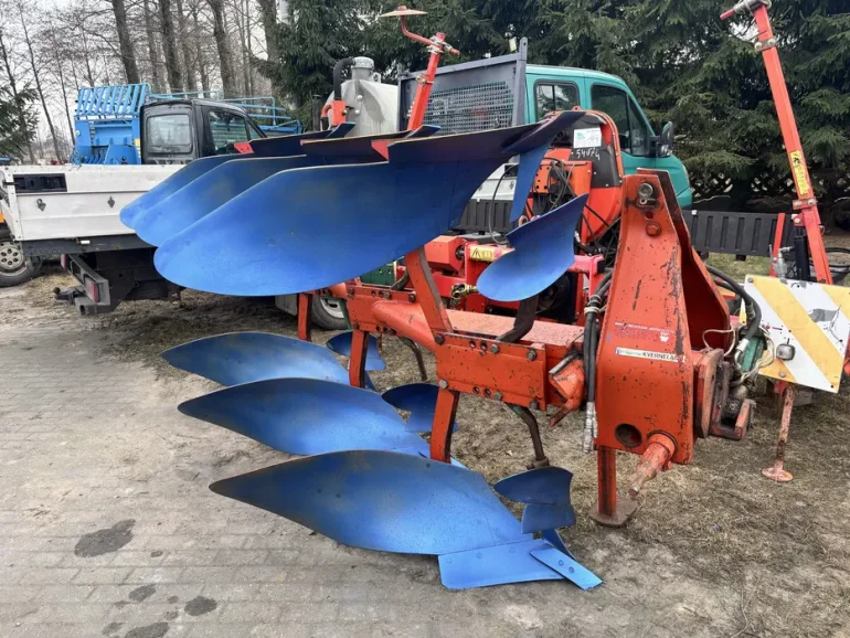 Pług 3 skibowy obrotowy Kverneland przedpłużki obrot noże