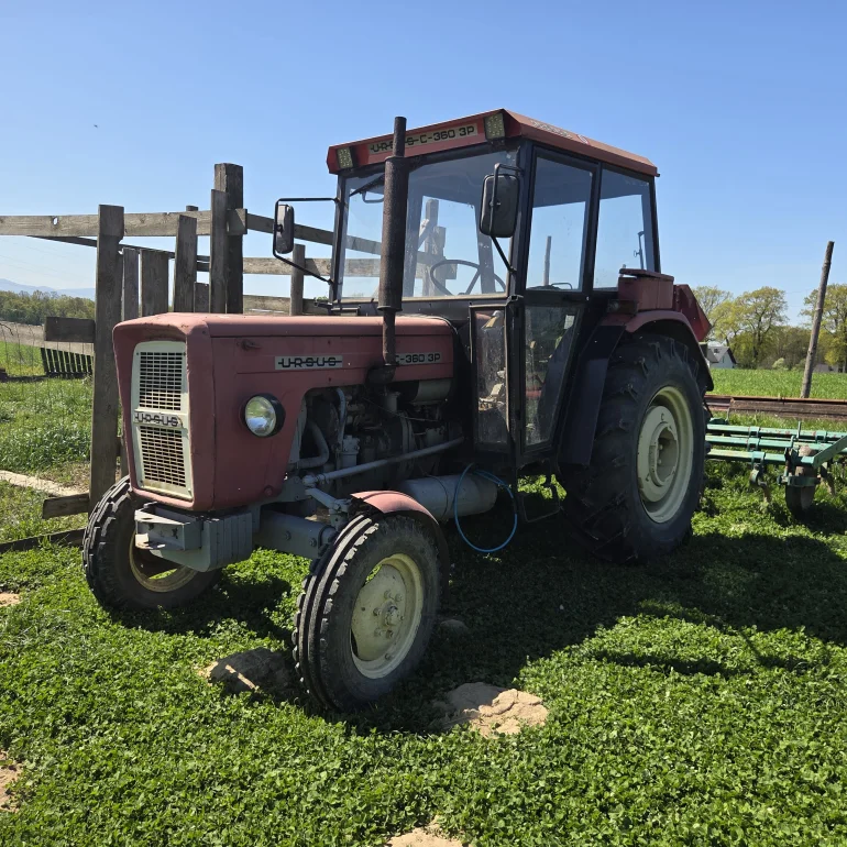 Ciągnik C-360 3P