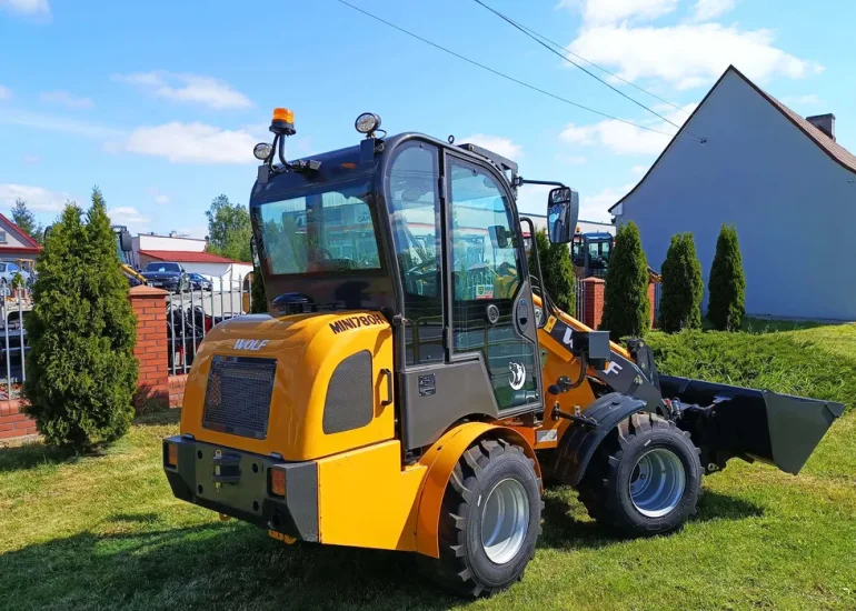 Ładowarka przegubowa WOLF MINI 780 H ! Nowa niższa cena !