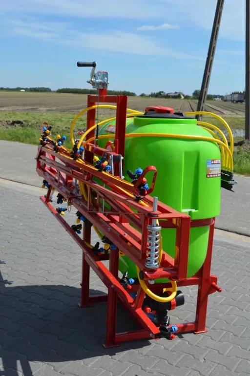 Opryskiwacz polowy zawieszany 400 Litrów Belka 12 m/15m