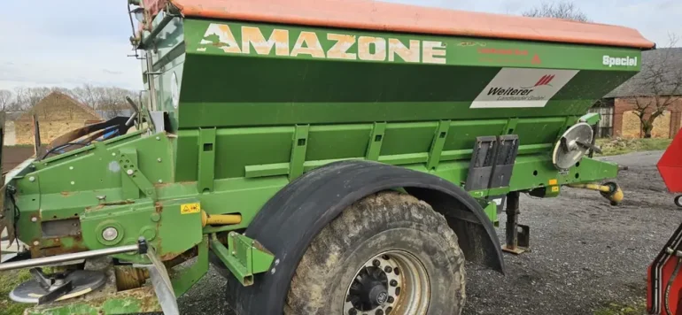 Rozsiewacz wapna i nawozu Amazone ZGB 5500 Special