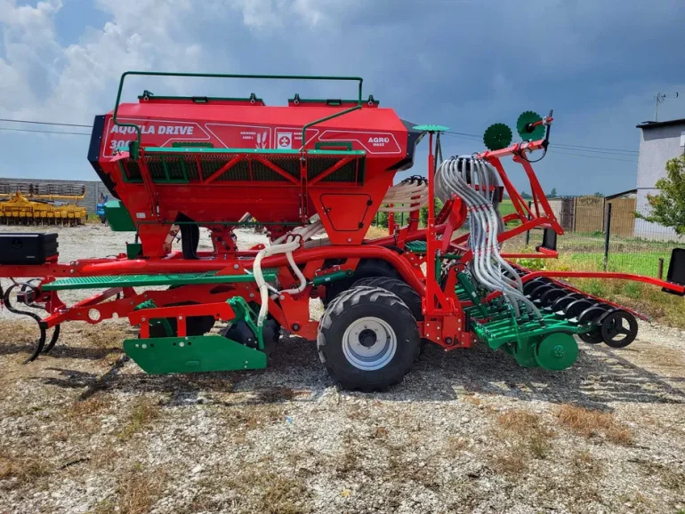 OD RĘKI !!! Siewnik zbożowy pneumatyczny Agro-Masz Aquila Drive F 300
