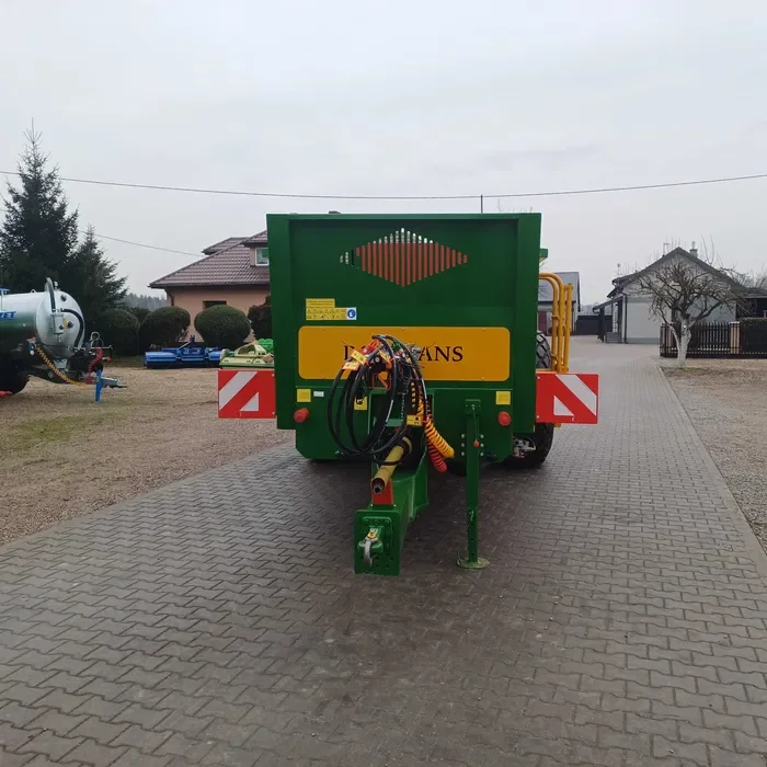 ROZRZUTNIK obornika skorupowy ROLTRANS 8 t DRAGON Pronar Sipma do 14t