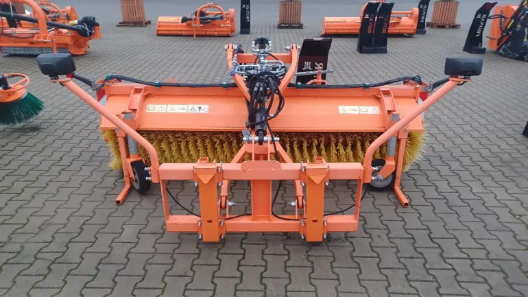 Pronar ZMS25 ZAMIATARKA ZAWIESZANA