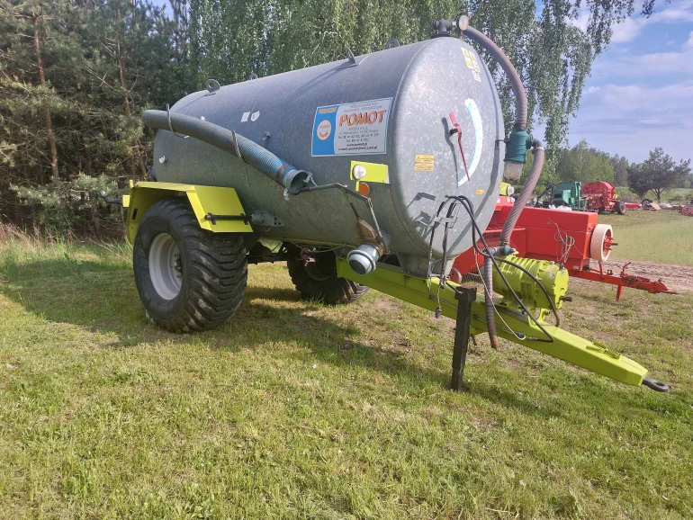 Beczkowóz POMOT Chojna 6700l